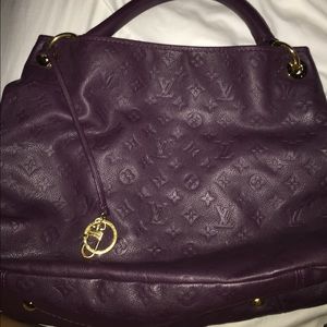 Louis Vuitton Artsy MM